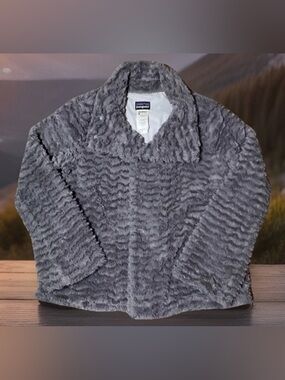 Patagonia Women’s Pelage High Pile Fleece Zip Grey Jacket Pockets Size M Rare